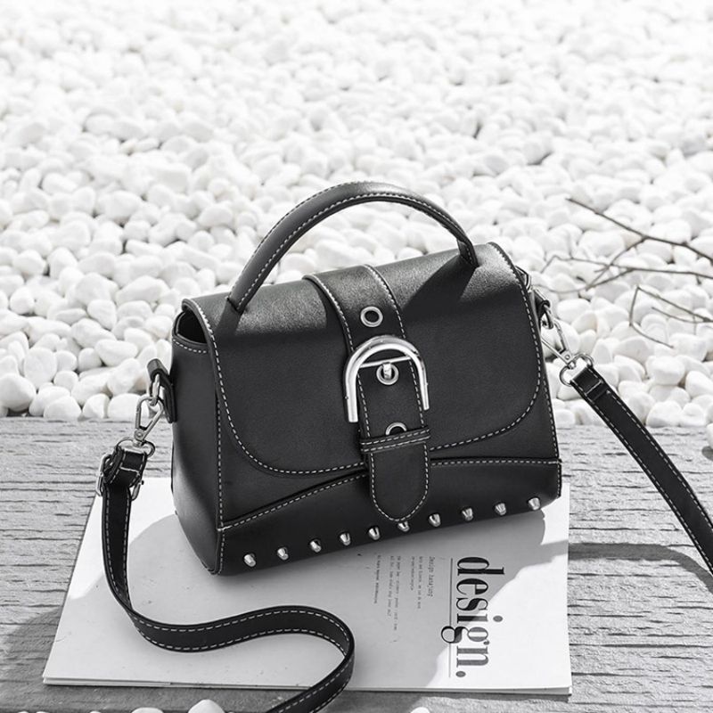 Τσάντες Pu Rivet Plain Flap Crossbody