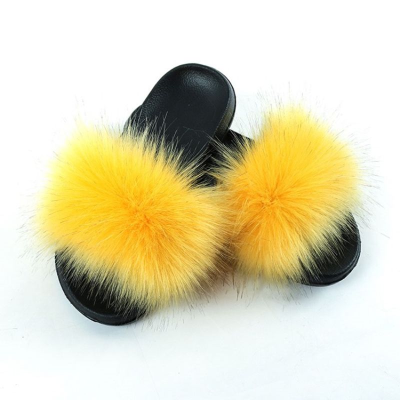 Pompon Flat Με Slip-On Απλές Παντόφλες