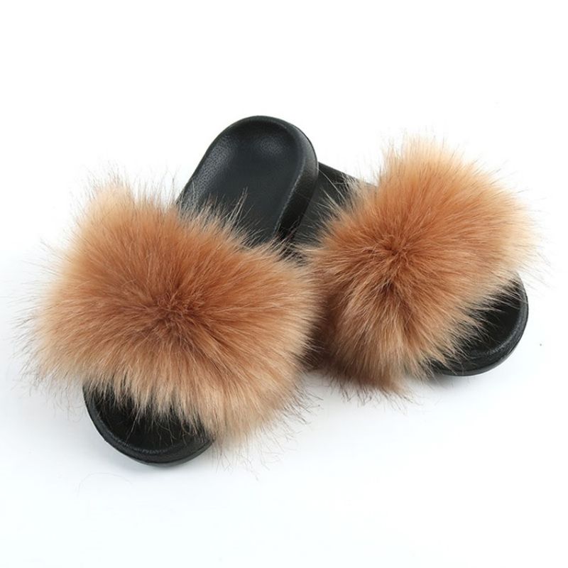 Pompon Flat Με Slip-On Απλές Παντόφλες